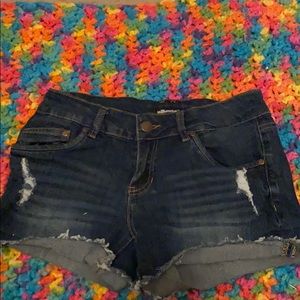 Dollhouse rolled jean shorts. Size 9 Juniors